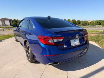 2022 Honda Accord - Photo 3