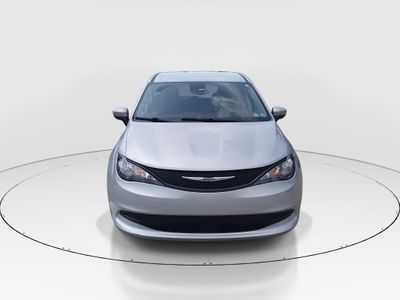 2023 Chrysler Voyager - Photo 6