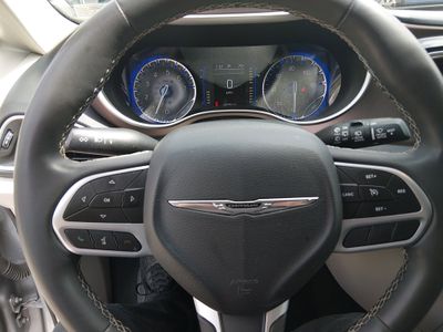 2023 Chrysler Voyager - Photo 12
