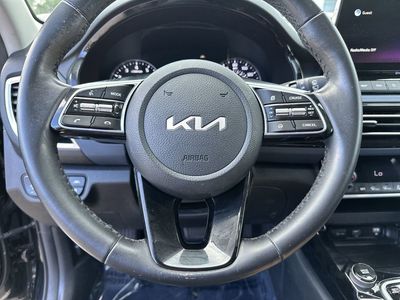 2022 Kia Seltos — photo 11 view