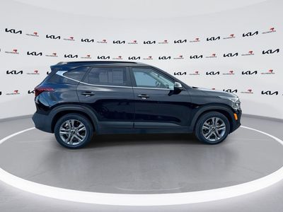 2022 Kia Seltos — photo 9 view