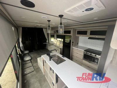 2025 Forest River RV Wildwood FSX - Photo 18
