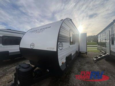 2025 Forest River RV Wildwood FSX - Photo 5