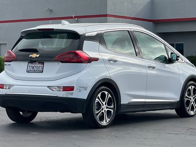 2017 Chevrolet Bolt EV - Photo 2