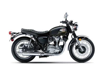 2025 Kawasaki W800 ABS — front three-quarter view