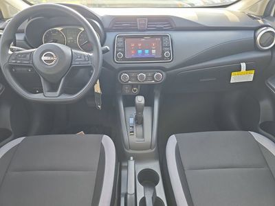 2025 Nissan Versa - Photo 14