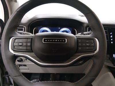 2024 Jeep Wagoneer - Photo 12