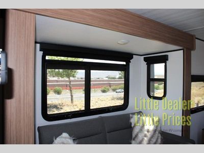 2026 Keystone RV Reign — photo 8 view