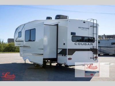 2026 Cougar Half-Ton 23MLE - Photo 7