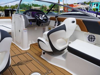 2023 Chaparral 23 SSi - Photo 12