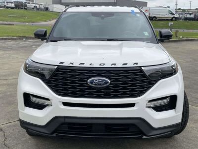 2023 Ford Explorer - Photo 8