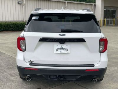 2023 Ford Explorer - Photo 4
