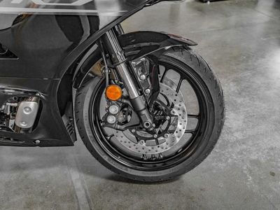 2026 Yamaha YZF-R7 - Photo 11