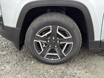 2026 Jeep Cherokee — detail view