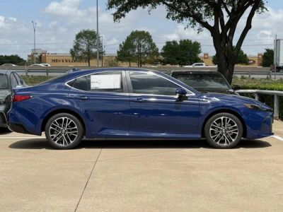 2026 Toyota Camry - Photo 3