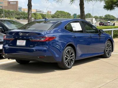 2026 Toyota Camry - Photo 4