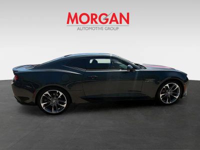 2017 Chevrolet Camaro — photo 8 view