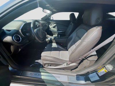 2017 Chevrolet Camaro — photo 18 view