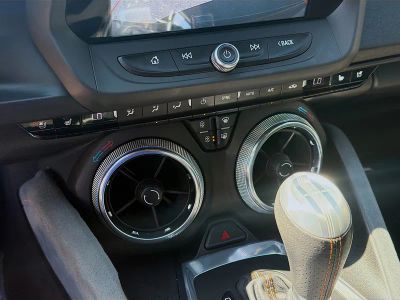 2017 Chevrolet Camaro — photo 14 view
