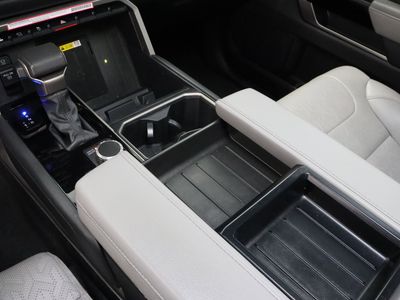 2024 Toyota Tundra 2WD - Photo 17