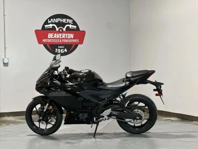 2026 Yamaha YZF-R3 - Photo 9