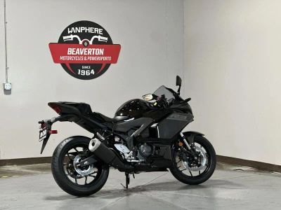 2026 Yamaha YZF-R3 - Photo 4