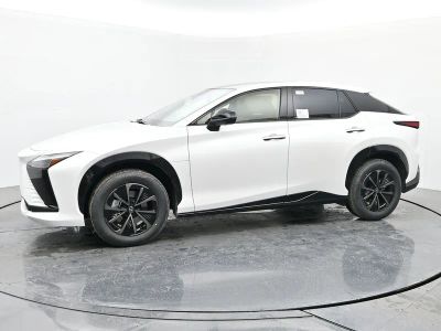 2026 Lexus RZ - Photo 2