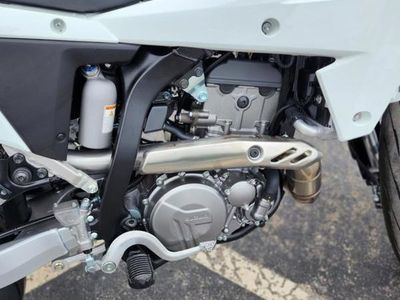 2025 Suzuki DR-Z4SM - Photo 11