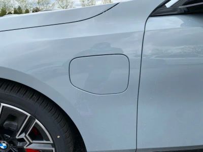 2027 BMW 5 Series — photo 13 view
