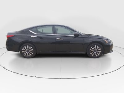 2024 Nissan Altima - Photo 8