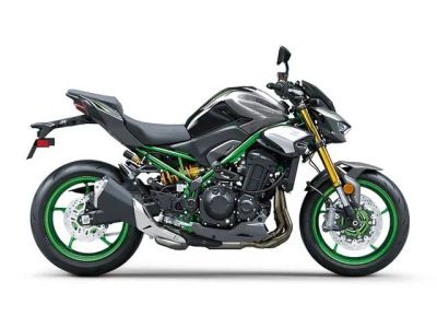 2025 Kawasaki Z900 SE ABS — front three-quarter view