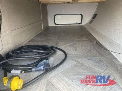 2023 Forest River RV Salem - Photo 8