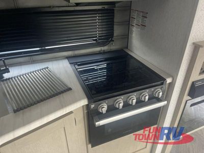 2023 Forest River RV Salem - Photo 15
