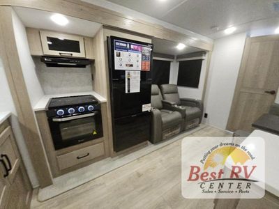 2025 Forest River RV Rockwood Ultra Lite - Photo 14