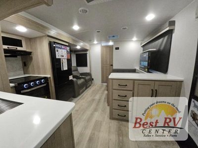 2025 Forest River RV Rockwood Ultra Lite - Photo 10
