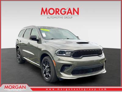 2026 Dodge Durango GT Plus HEMI V8 in Green — front three-quarter view