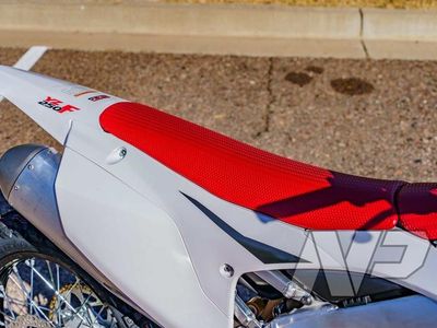 2026 Yamaha YZ250F 70th Anniversary Edition - Photo 9