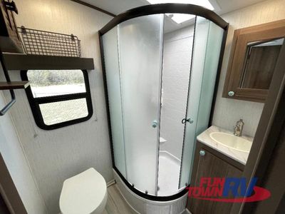 2023 Cruiser Radiance Ultra Lite - Photo 22