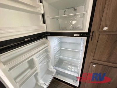 2023 Cruiser Radiance Ultra Lite - Photo 19