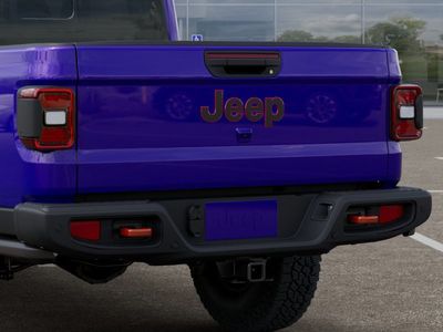 2026 Jeep Gladiator — photo 13 view