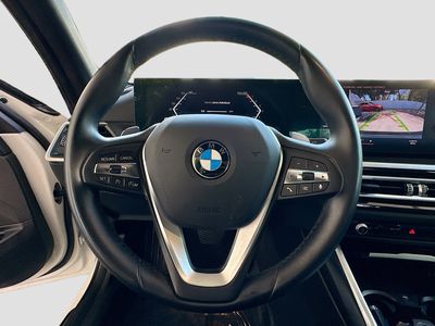 2023 BMW 3 Series — photo 11 view