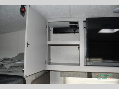 2026 Coachmen RV Freelander - Photo 25
