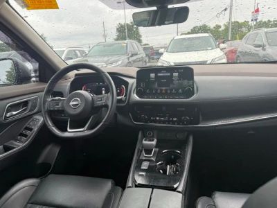 2023 Nissan Rogue — photo 17 view