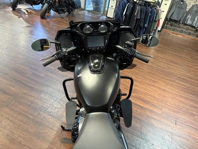 2025 Indian Motorcycle Challenger Dark Horse 112 Black Smoke - Photo 15