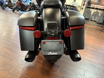2025 Indian Motorcycle Challenger Dark Horse 112 Black Smoke - Photo 9
