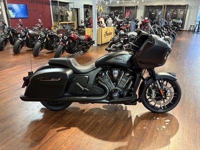 2025 Indian Motorcycle Challenger Dark Horse 112 Black Smoke - Photo 7