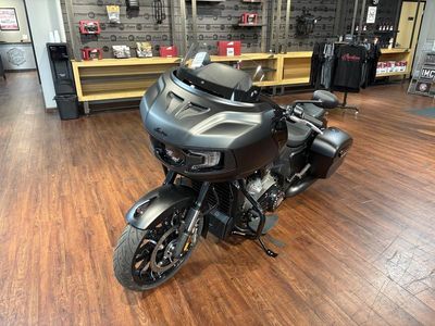 2025 Indian Motorcycle Challenger Dark Horse 112 Black Smoke - Photo 2