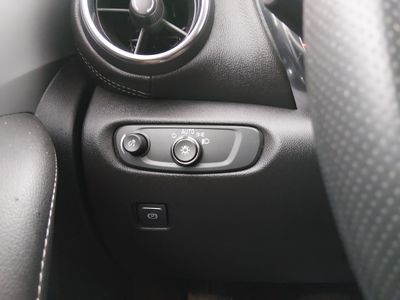 2025 Chevrolet Blazer - Photo 12