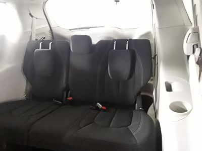 2022 Chrysler Voyager - Photo 12