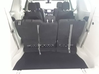 2022 Chrysler Voyager - Photo 15